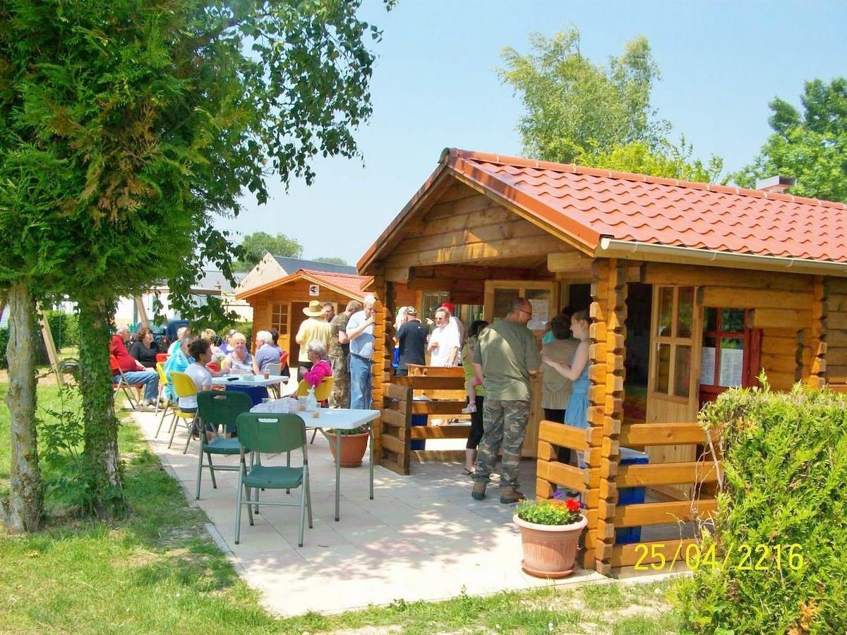 Camping Le Pont Rouge et Les Vignes