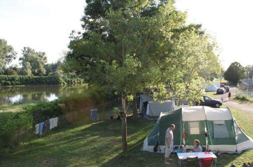 Camping La Chevrette tent