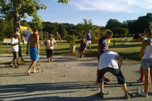 Camping Le Domaine des Etangs du Plessac Saint-Félix-de-Bourdeilles